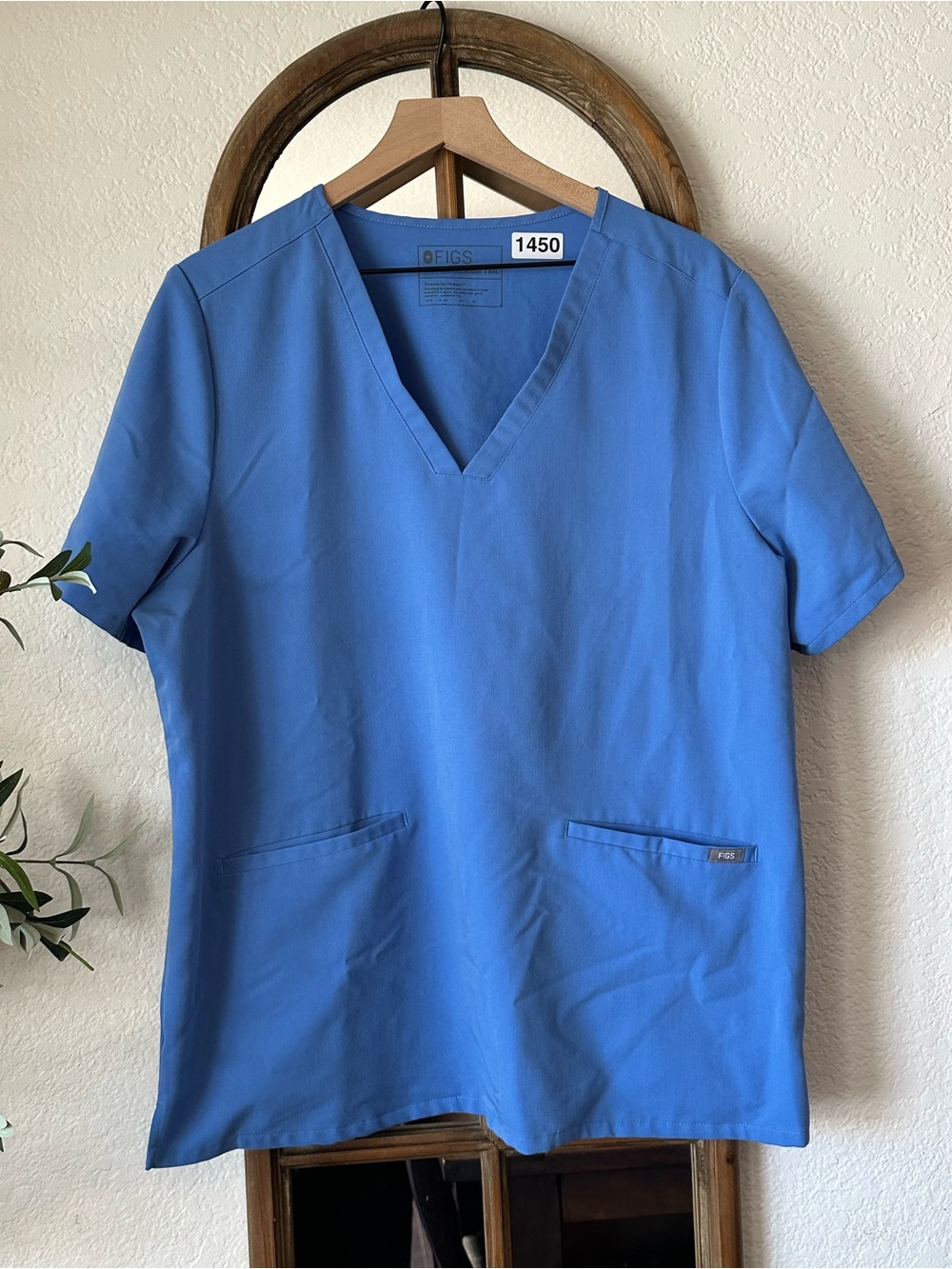 FIGS Technical Collection Scrub Top XXL Blue V-Neck Stretch Medical Uniform - Picture 2 of 9
